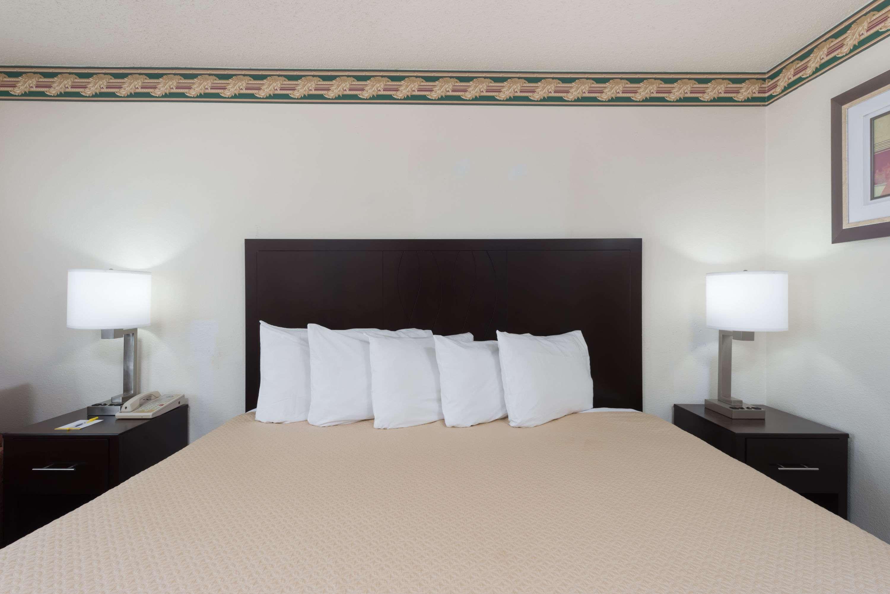 Days Inn By Wyndham Mexico Exteriér fotografie